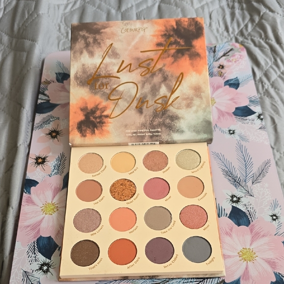 ColourPop Lust for Dusk Eyeshadow Palette - Picture 1 of 4